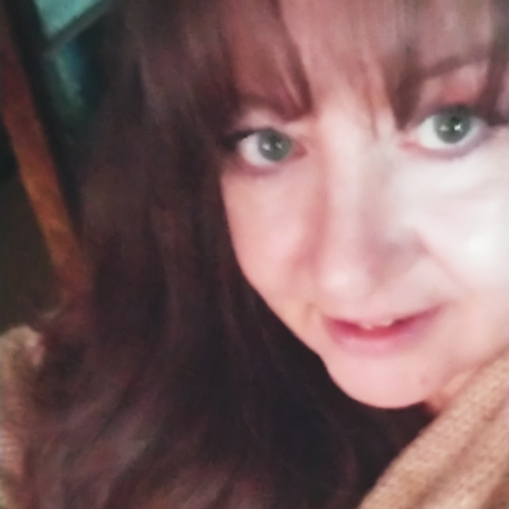 Meet your Posher, Lynette